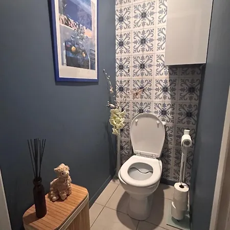 Apartamento Charming Comfortable 1-bedroom With Balcony & Wi-fi *
